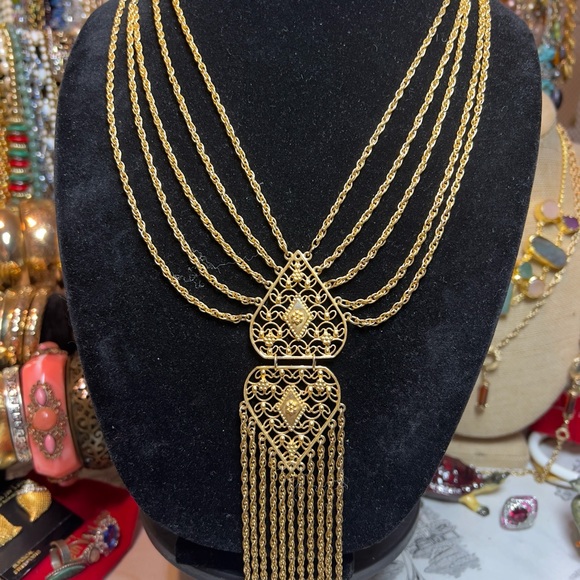 Goldette Jewelry - VTG~Goldette Festoon Necklace